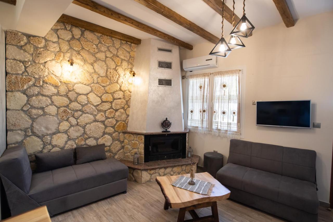 Stone Hermione Villa